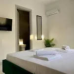 Stylish In Town, Walking Distance To The - No 10 شقة