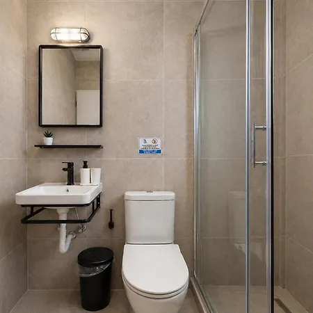 Apartment Stylish Apartment, Steps From The - El Greco No 10 *