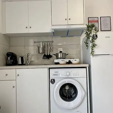 Bright House, Walking Distance To '10' Lejlighed