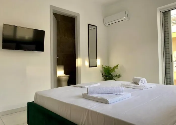 Stylish In Town, Walking Distance To The - No 10 Appartement