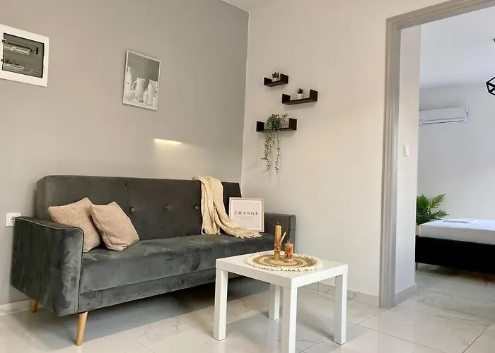 Stylish In Town, Walking Distance To The - No 10 Kos